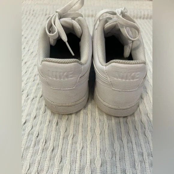 WOMANS NIKE COURT VISION LO NN - Picture 6 of 10